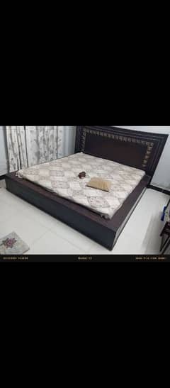 Bed Set With Side Tables And Dressing