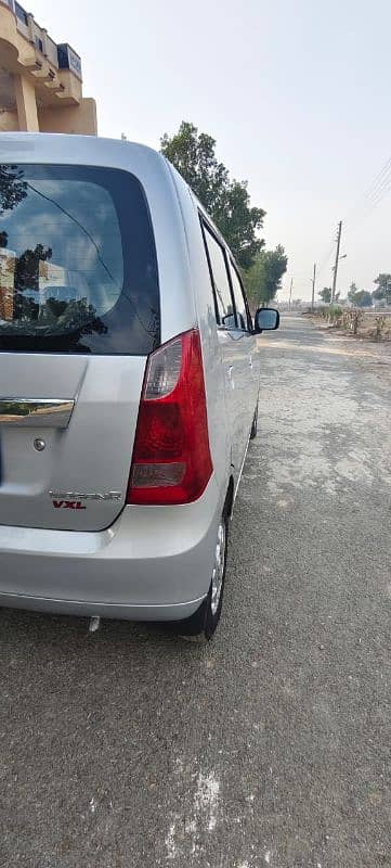 Suzuki Wagon R 2018 4