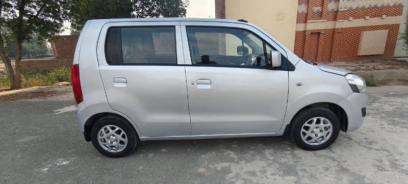 Suzuki Wagon R 2018 5