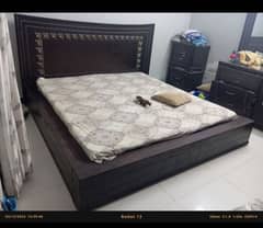 Bed Set With Side Tables And Dressing