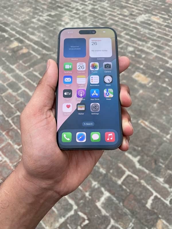 IPhone 15pro 128Gb full sim time available WhatsApp(03274117805) 1