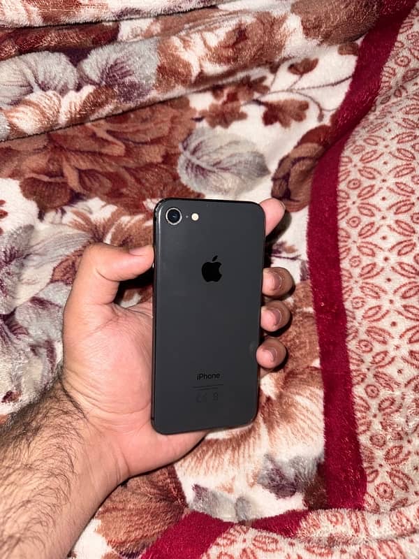 iphone 8 64 GB PTA Approved 1