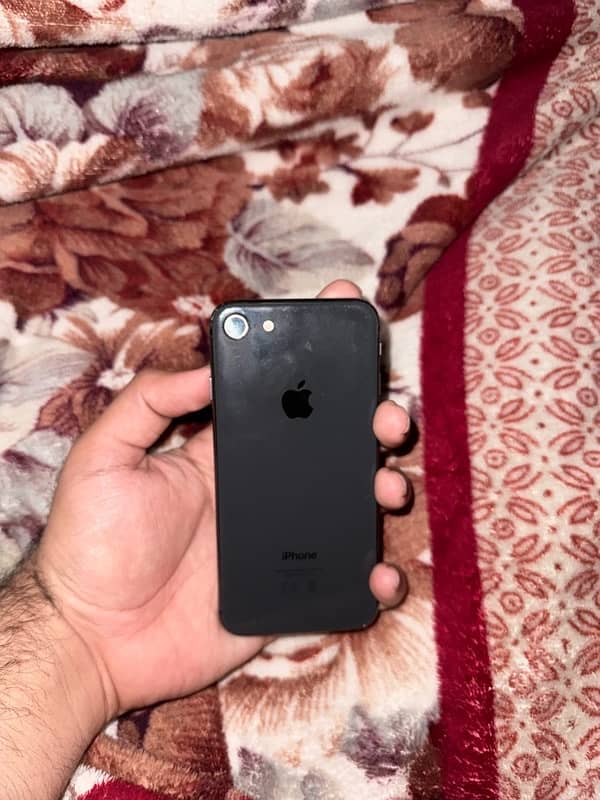 iphone 8 64 GB PTA Approved 3