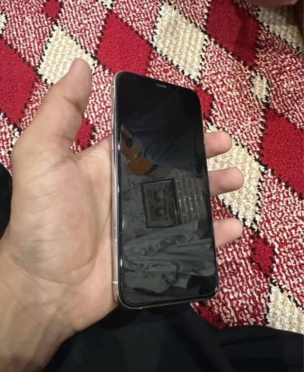 iphone 11 pro non PTA urgent sale 2