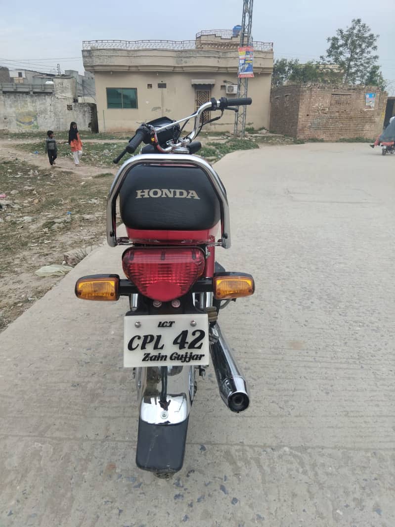 Honda CD 70 2024 4