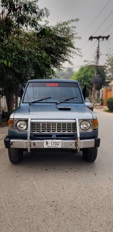 Mitsubishi Pajero 1988 0