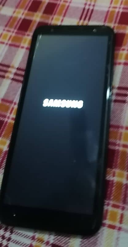 Samsung Galaxy J4+ 1