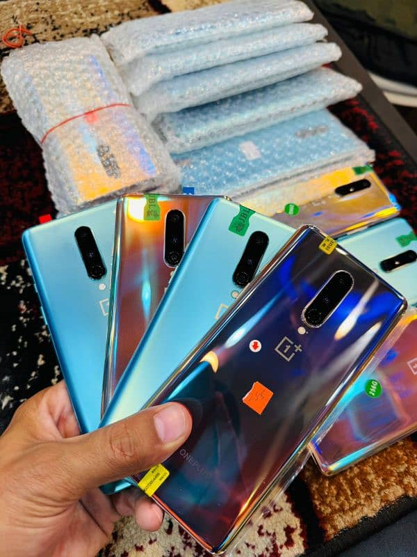 OnePlus 8 12gb 256gb and 8 128 0