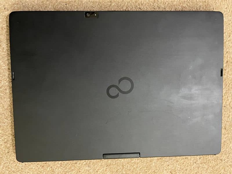 Fujitsu LifeBook T939 touch Core i5 8th Gen i5-8365U 1.6GHz 0