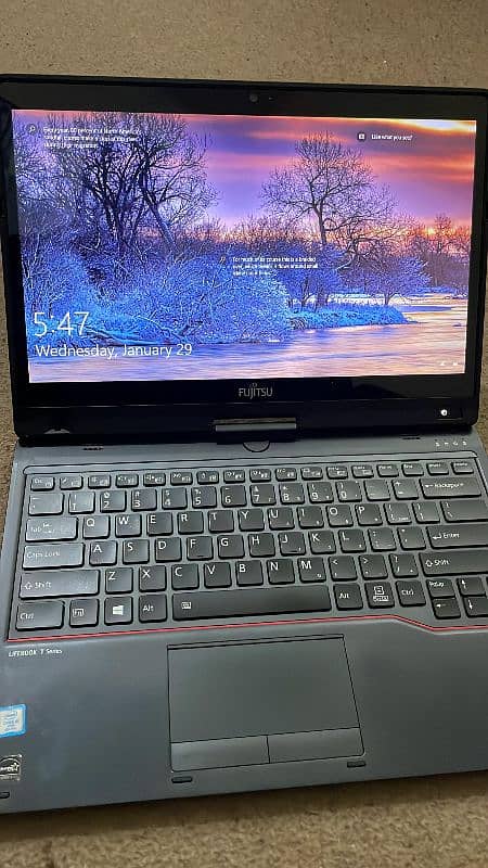 Fujitsu LifeBook T939 touch Core i5 8th Gen i5-8365U 1.6GHz 8