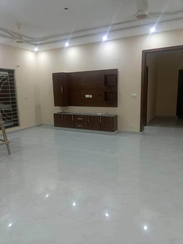 Brand New 1 Kanal Upper Portion For Rent In PCSIR Phase 2 3 Bedrooms, Modern Amenities, And Prime Location 8