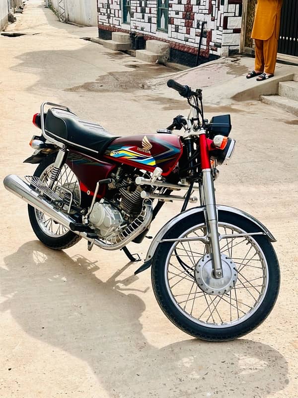 Honda 125 , Model 2018 , In good condition ,Price 180000 ,03355127354 1