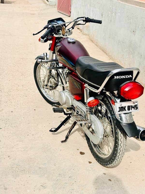 Honda 125 , Model 2018 , In good condition ,Price 180000 ,03355127354 3