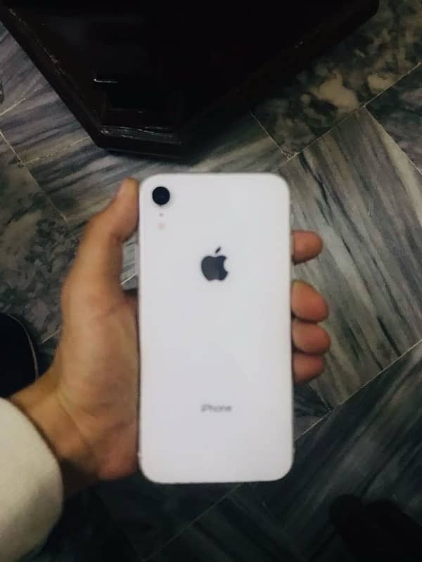 i phone xr 0