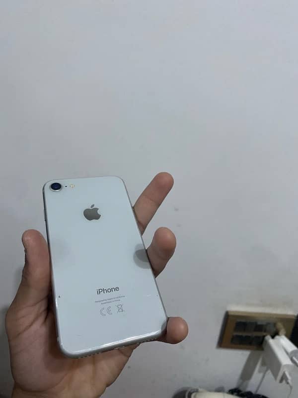 apple iphone 8 used  10/9 condition minorscratch back do not show 64gb 0