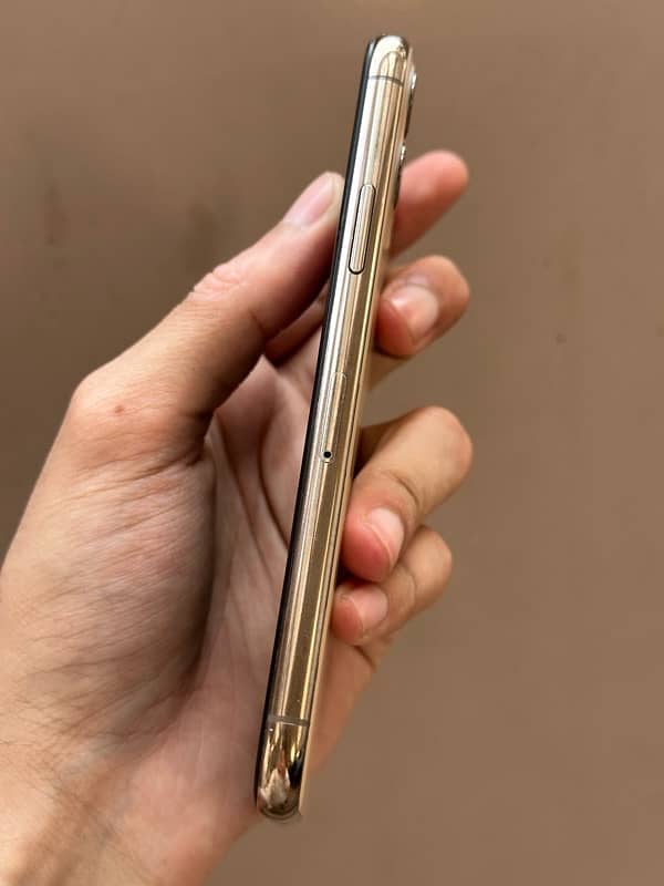 iPhone 11 pro (pta approved) 6