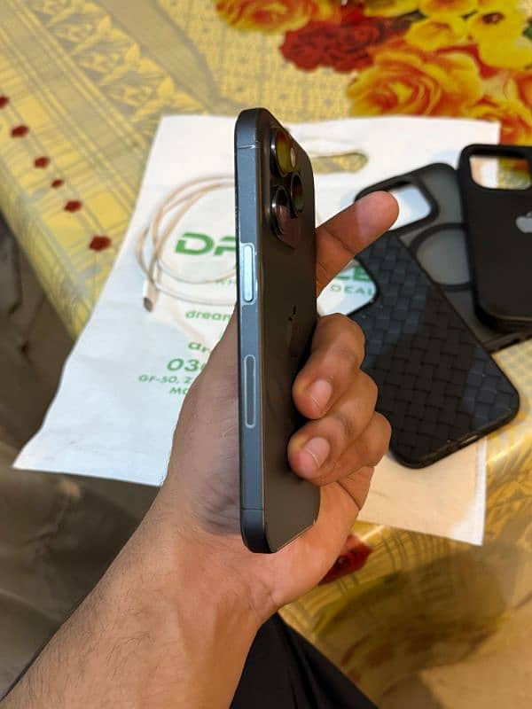 Iphone 15 Pro Jv black Colour 128Gb 10 by 10 Condition. 2