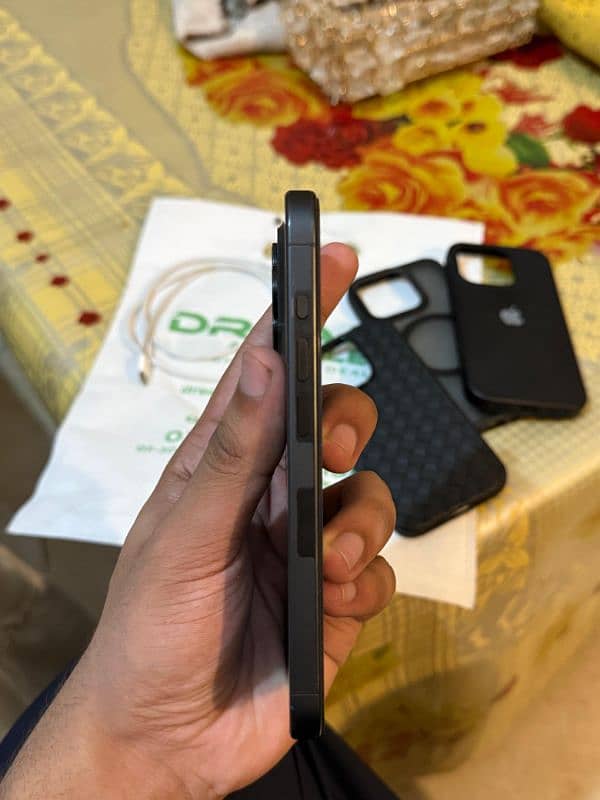 Iphone 15 Pro Jv black Colour 128Gb 10 by 10 Condition. 3