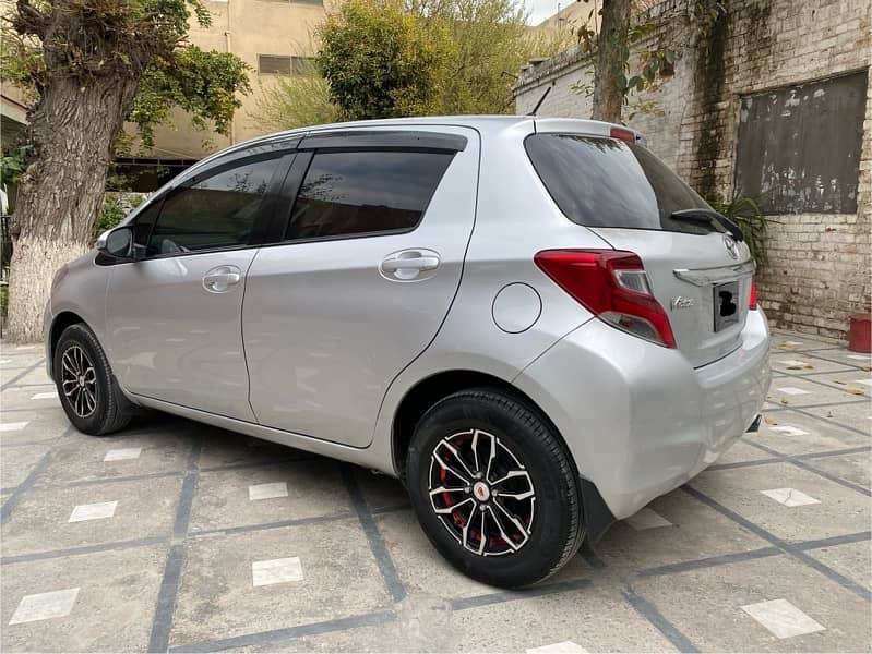 Toyota Vitz 2014/18 4