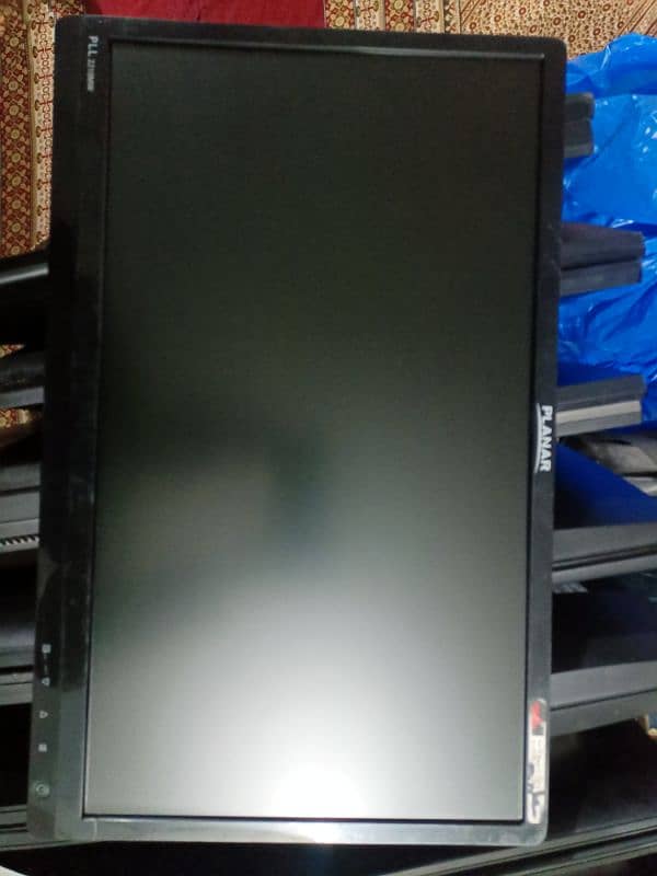 A+ 22 inch Dell HP Samsung Lenovo LED/LCD Monitor, Fresh Condition Lot 13