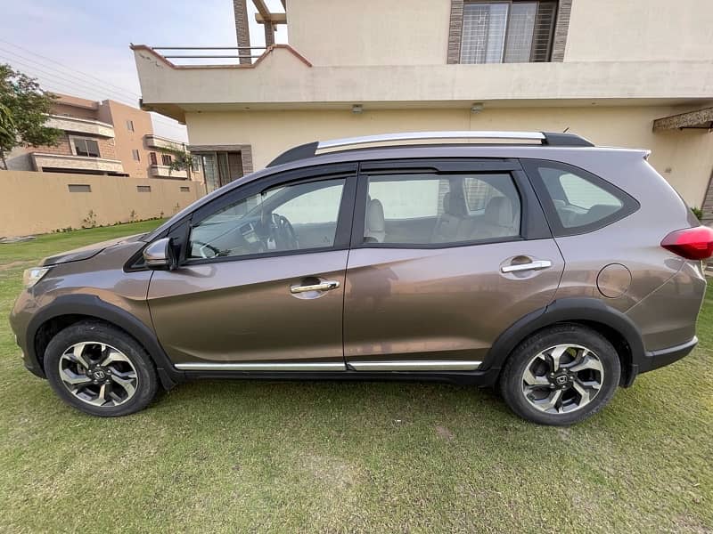 Honda BR-V 2018 IVTEC S- Urban Titanium - Total Genuine 7