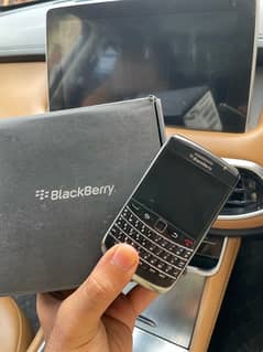 blackberry bold