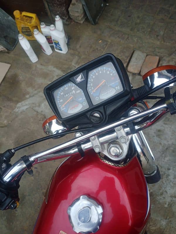 *Honda CG 125 ( Model  2022) Total Genuine* * Urgent Sale * Reg 1