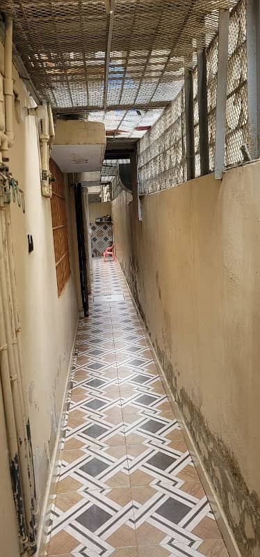 Good 1400 Square Feet Flat For sale In CP Barar Society 0