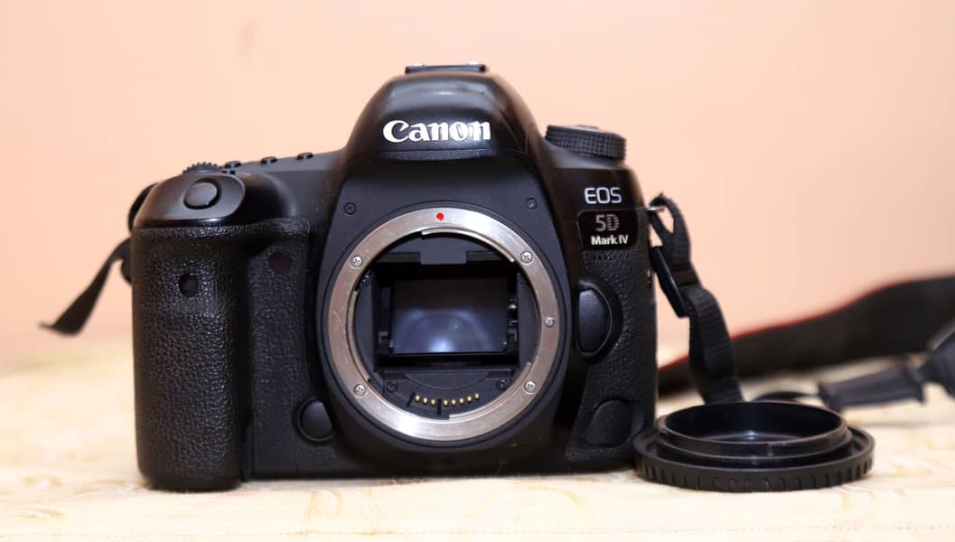 Canon 5D Mark IV DSLR 1