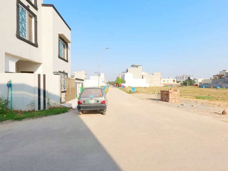 5 Marla Near To Park For Sale In PAEC Society Lahore 15