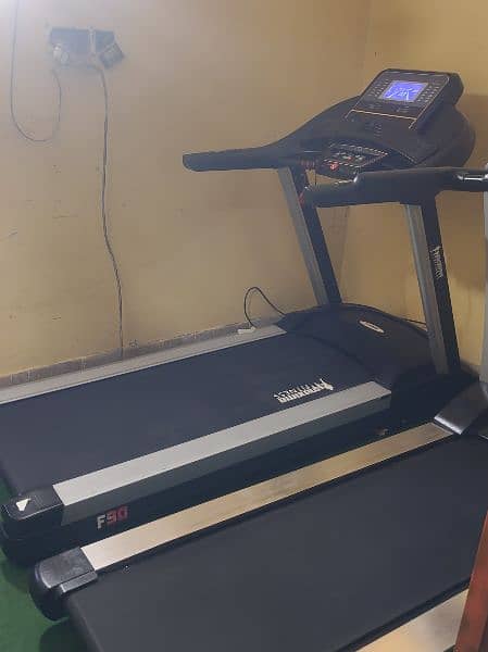 TREADMILL 1