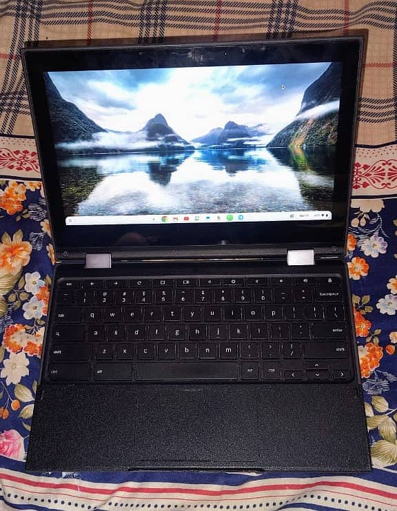 Lenovo Chromebook 300E (2nd Gen) Used With Charger for Sale 5