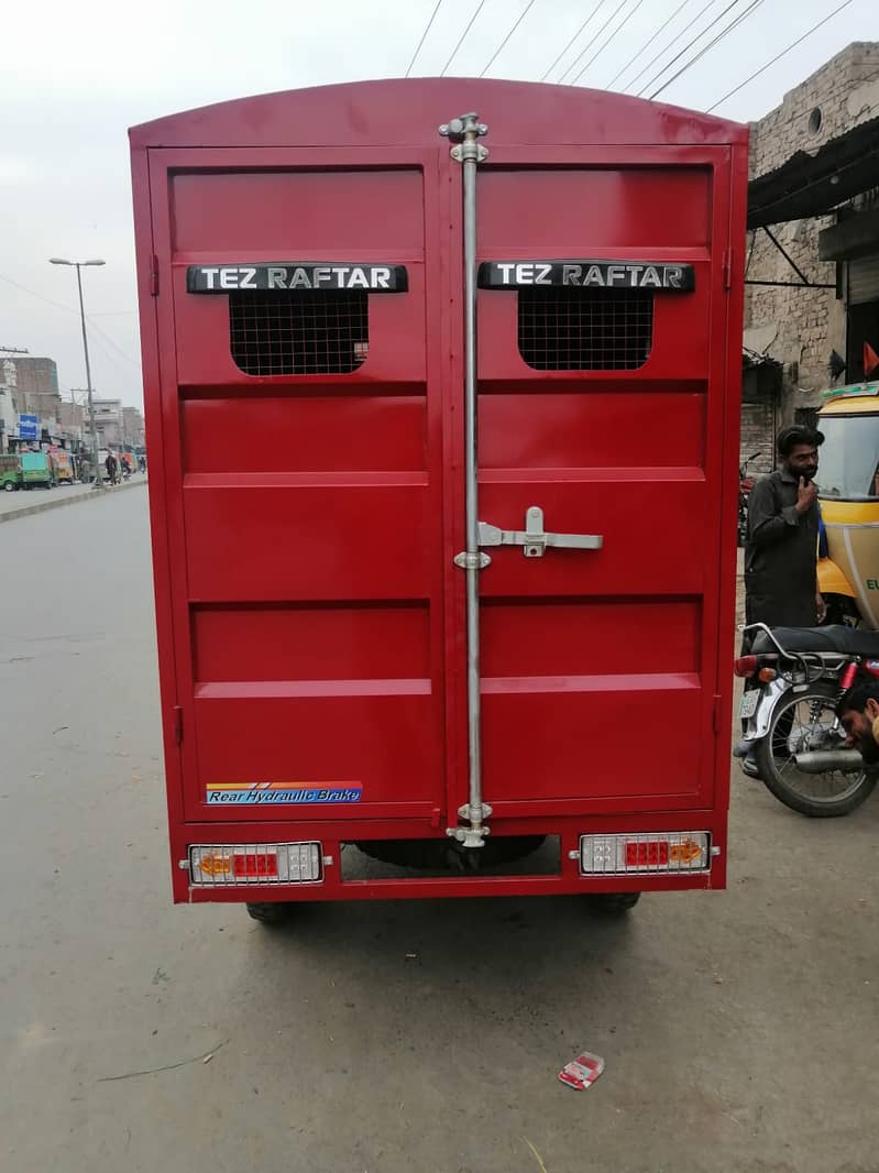 Tez raftar / sale / whole sale price / Rickshaw / auto / chingchi sal 5