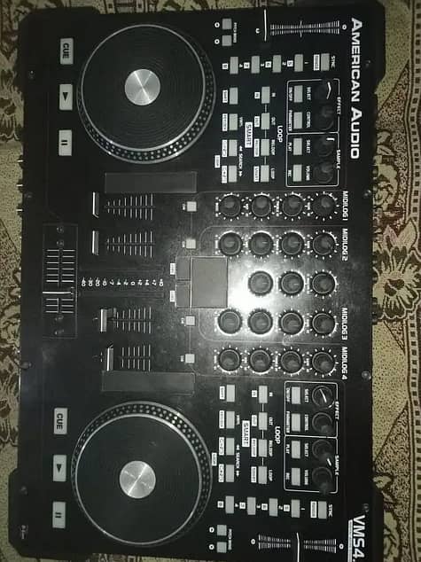 IMPORTED DJ SYSTEM GOOD CONDITION 0/3/2/9/8/1/6/4/9/3/2 0