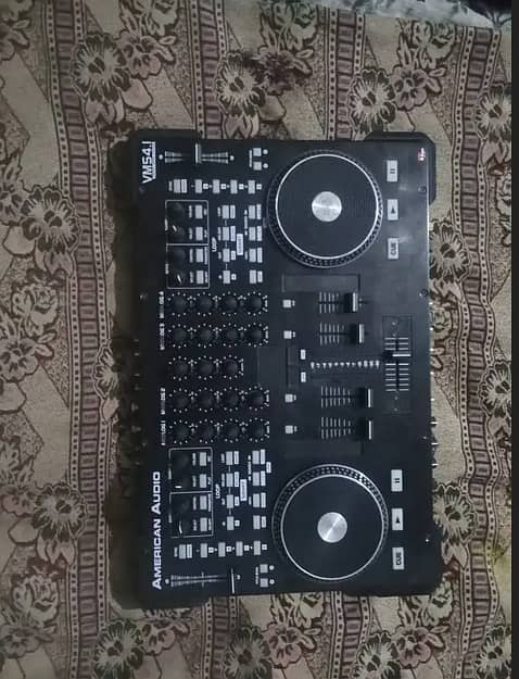 IMPORTED DJ SYSTEM GOOD CONDITION 0/3/2/9/8/1/6/4/9/3/2 4