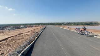 5 Marla Possessionable Plot Back to Main Expressway | Prime Location in N Block, Bahria Town Phase 8