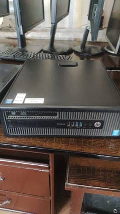 hp i7 4th gen desktop with graphic 4600 card 2Gb