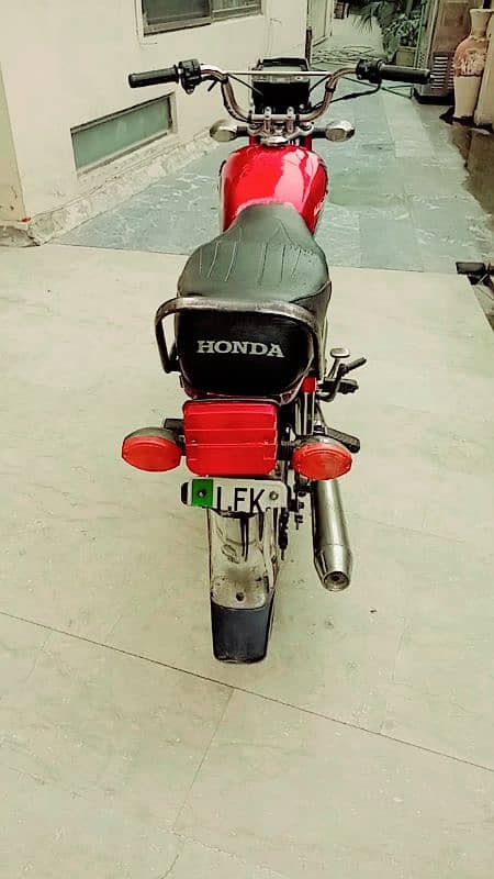 Honda CD70 3