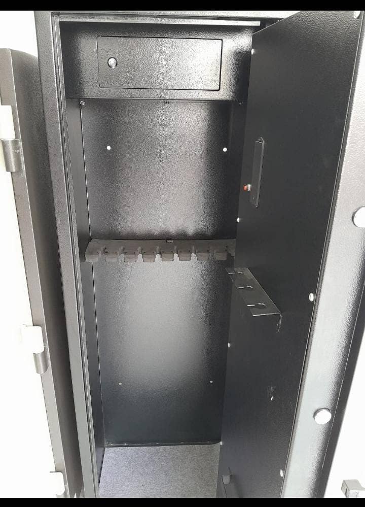 Locker & Steel Safe 13