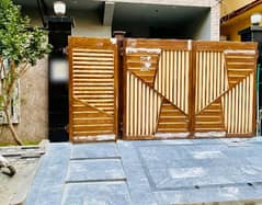 Tripple Storey 10 Marla House Available In Marghzar Officers Colony For sale