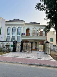 10 Marla House For Sale In Sector C Tulip Block Bahria Town Lahore