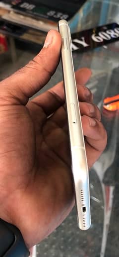 iphone 11 jv 64gb water pack battry 88 all ok condition 10/10