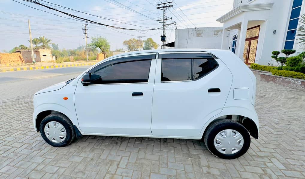 Suzuki Alto vxr 2023 Model family used brand new car 5