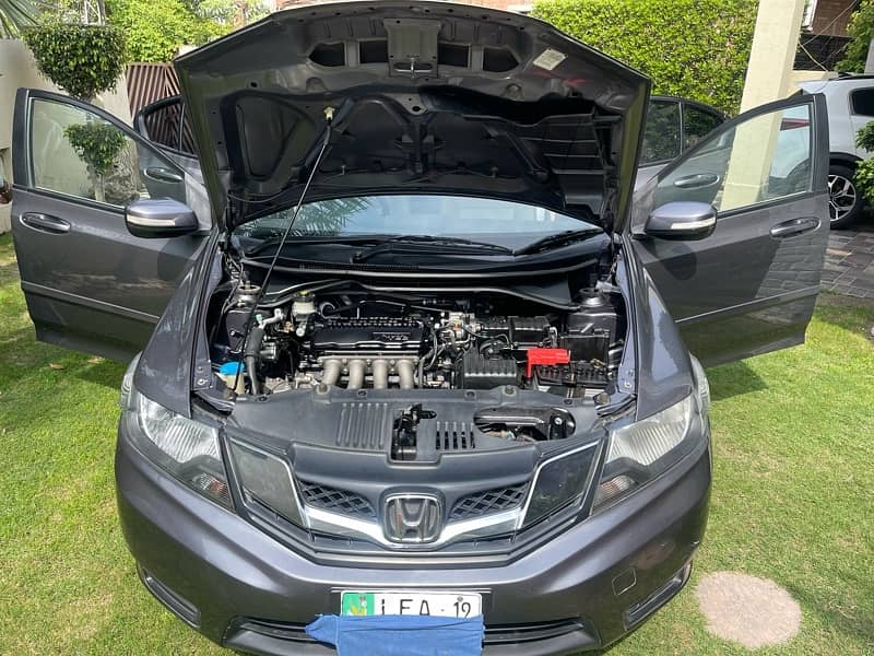 Honda City IVTEC 2019 first hand orginal condition Apna name se in DHA 11