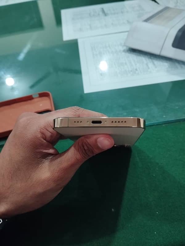 iPhone 12 Pro NON PTA 7