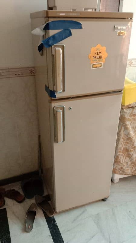 Toshiba Refrigerator Fridge and Freezer Gas Leak Problem. 2