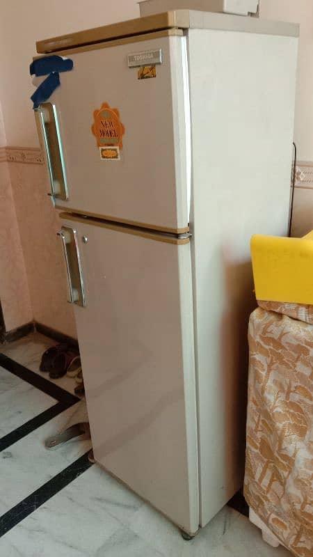 Toshiba Refrigerator Fridge and Freezer Gas Leak Problem. 4