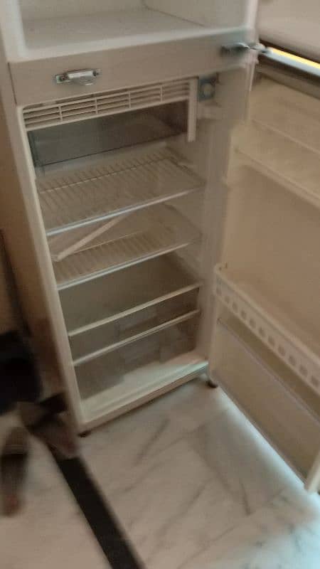 Toshiba Refrigerator Fridge and Freezer Gas Leak Problem. 5