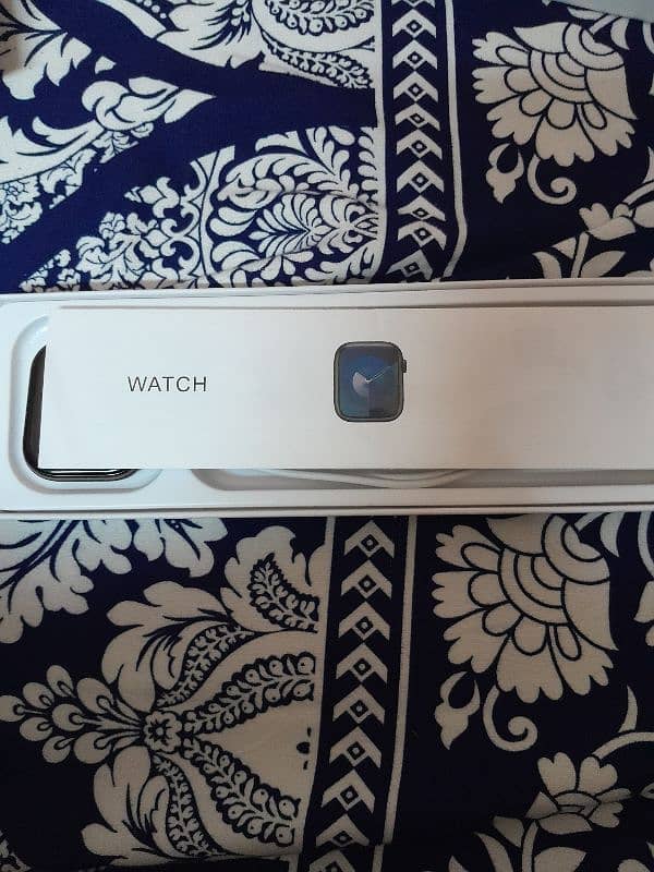 series 9 with apple logo 1