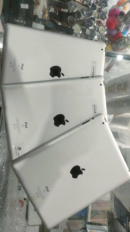 Apple IPad 2 Second Generation 32 GB 1